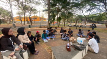 Aksi Unjuk Rasa Aliansi Mahasiswa dan Masyarakat Sipil dalam Momentum Evaluasi Dua Tahun Pemerintahan Prabowo-Gibran di Tugu Tani, Berjalan Damai